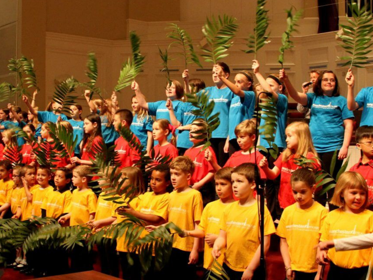Childrens choir 43 waving palm branches