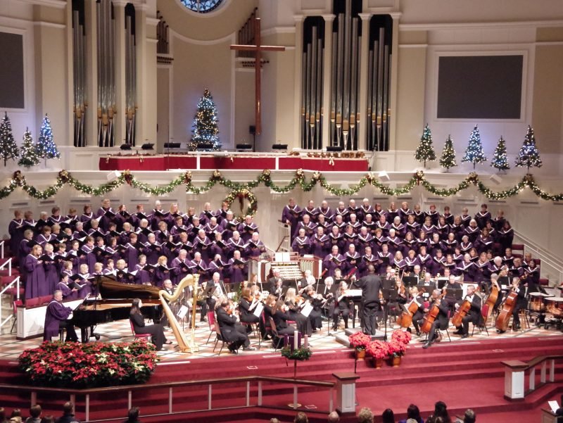Annual concert at Christmas with choir and orchestra.